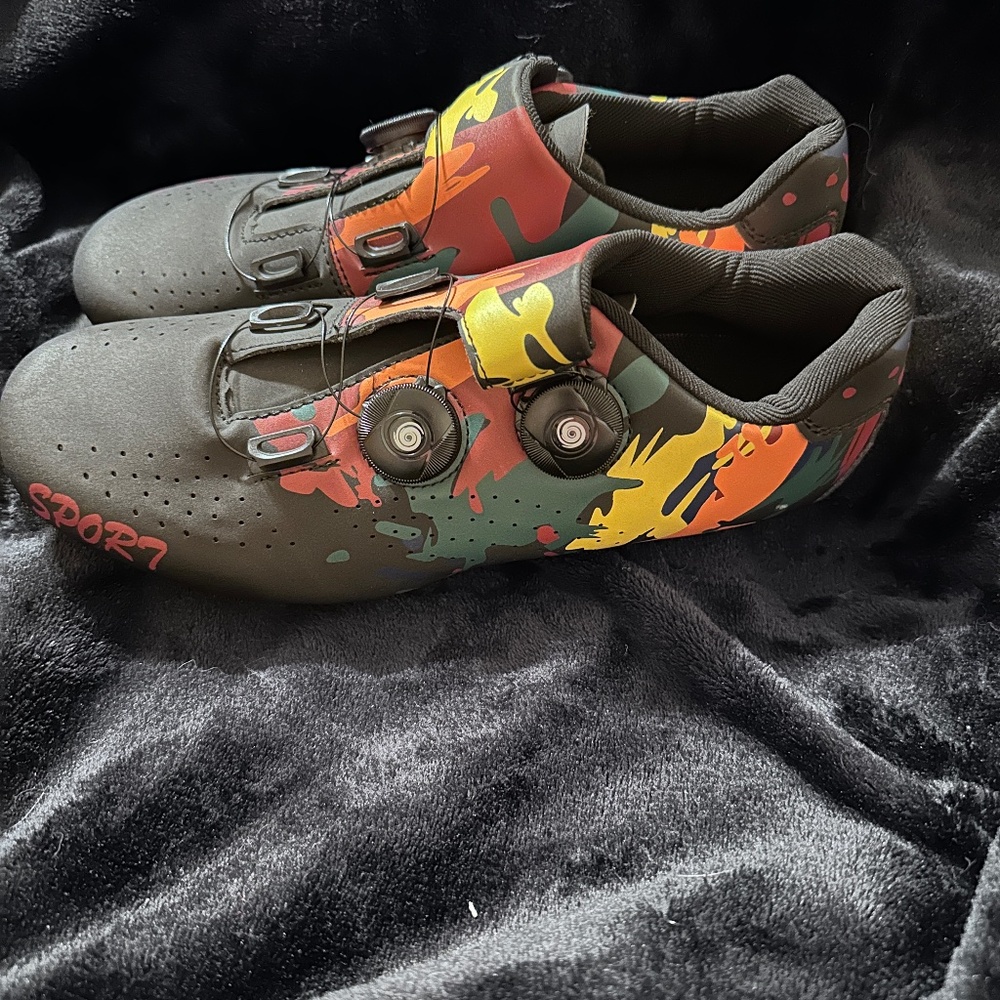 Sport cycling shoes 41